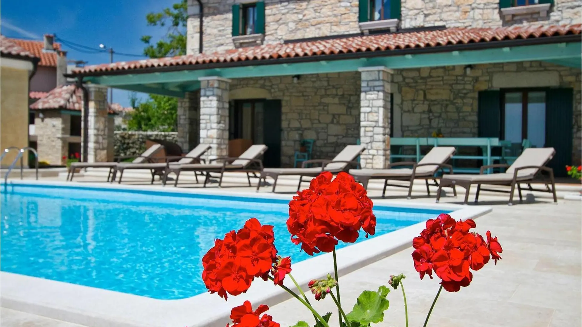 Villa Luca Radetici 0*,  Croatia