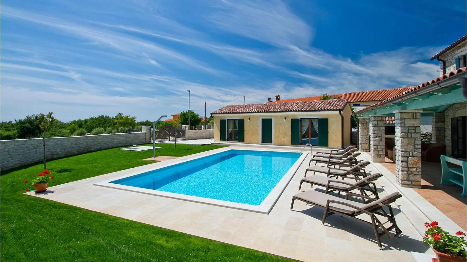 Villa Luca Radetici Holiday home
