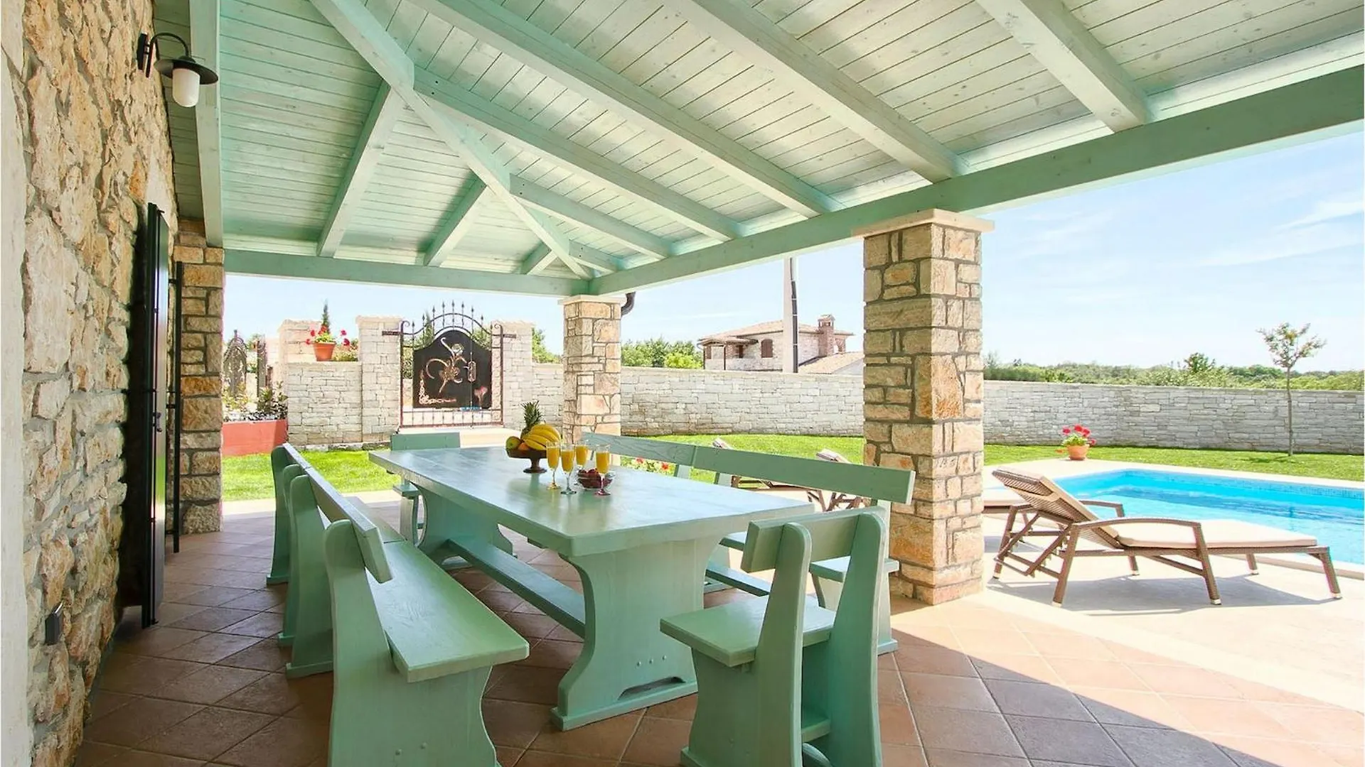 Villa Luca Radetici Holiday home