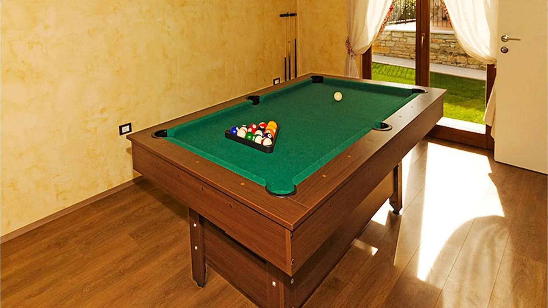 Villa Luca Radetici 0*,  Croatia